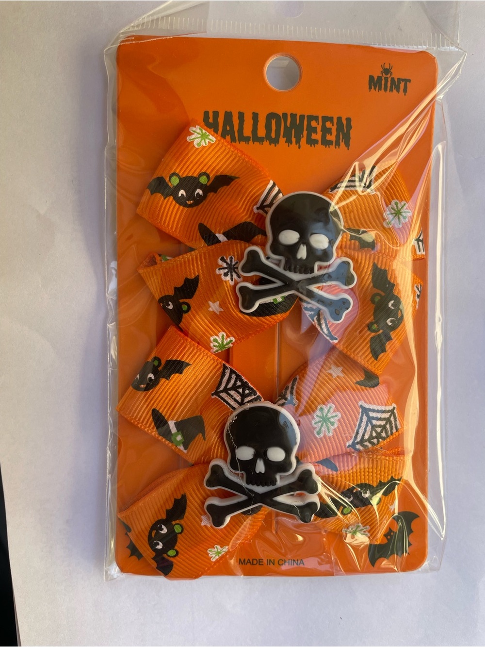 Mint Orange Halloween Skull & Crossbones Hair Bows
